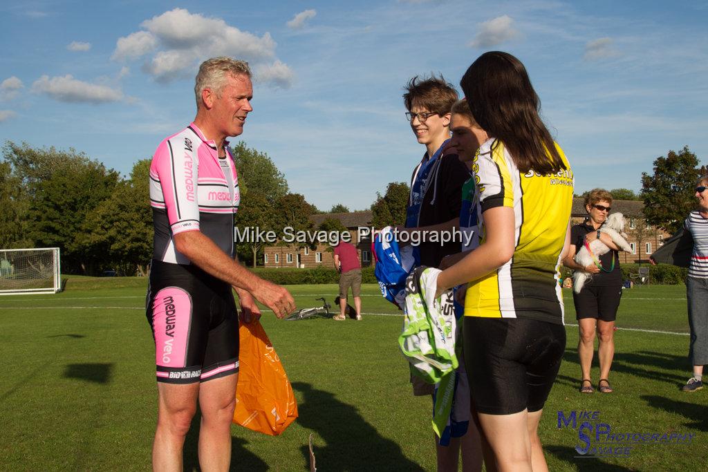 20170806-3705.jpg - Medway Velo Grass Track Event 06-Aug-2017.