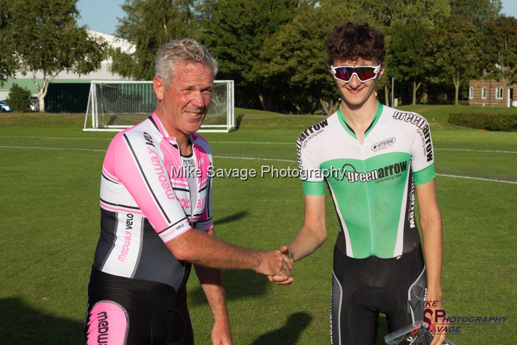 20170806-3723.jpg - Medway Velo Grass Track Event 06-Aug-2017.