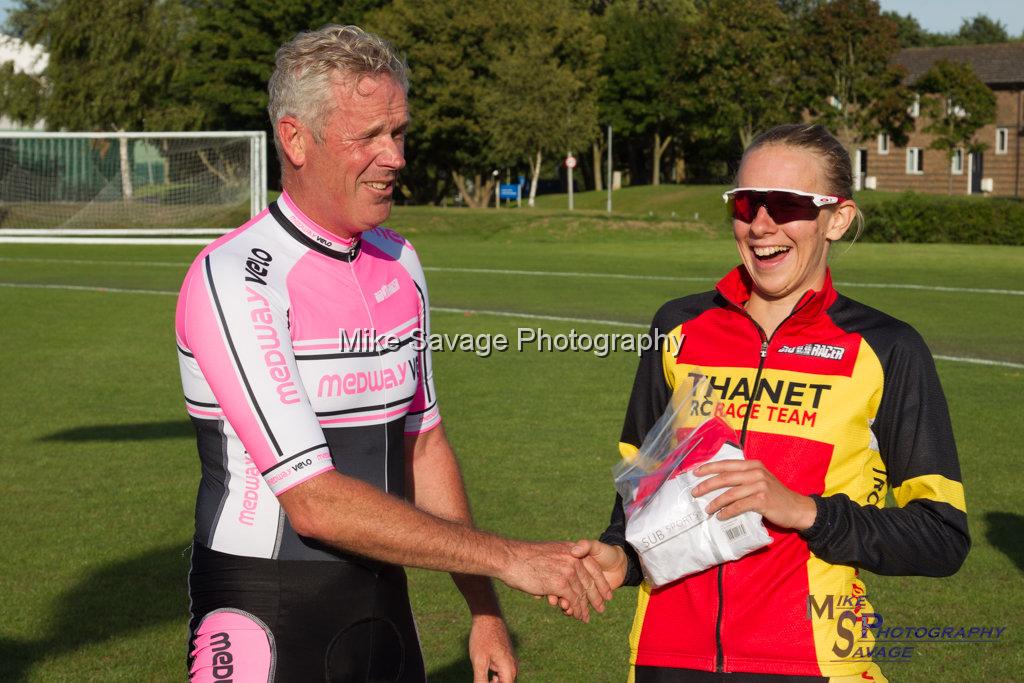 20170806-3738.jpg - Medway Velo Grass Track Event 06-Aug-2017.