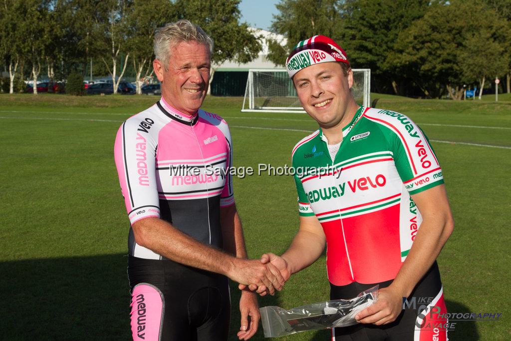 20170806-3742.jpg - Medway Velo Grass Track Event 06-Aug-2017.