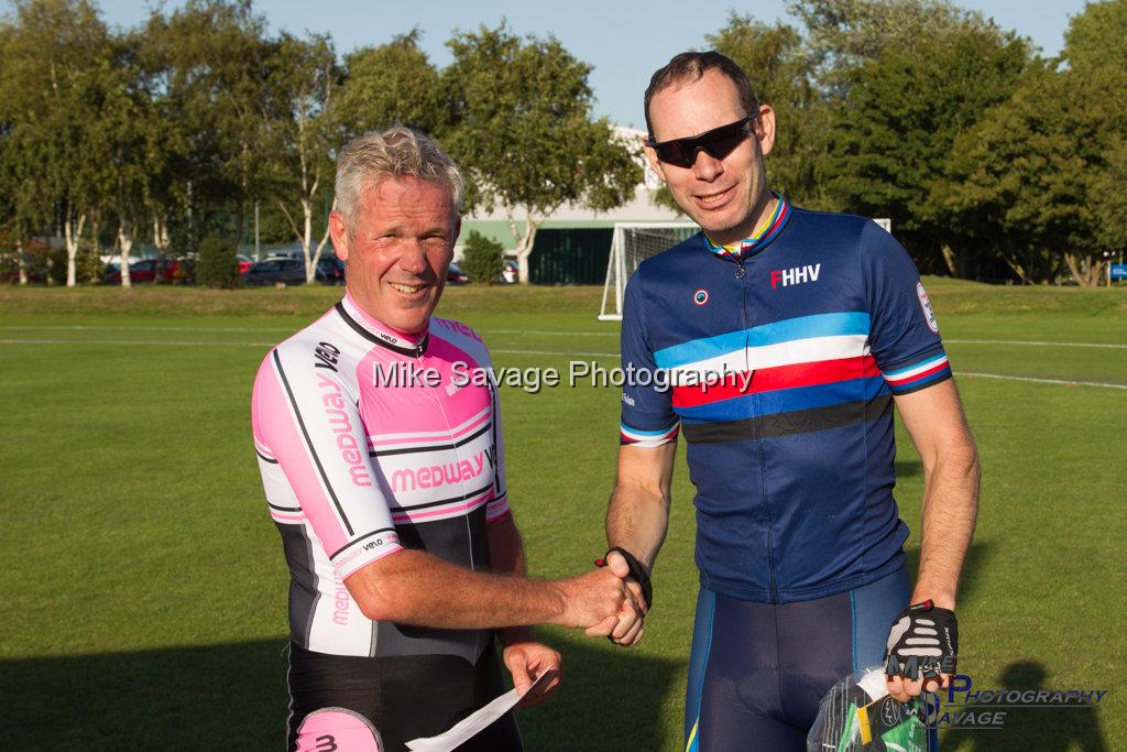 20170806-3764.jpg - Medway Velo Grass Track Event 06-Aug-2017.