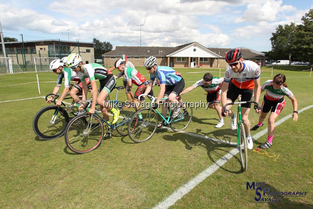 20170806-0648.jpg - Medway Velo Grass Track Event 06-Aug-2017.