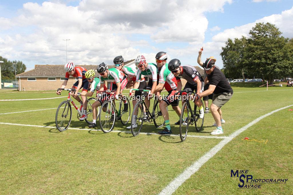 20170806-0683.jpg - Medway Velo Grass Track Event 06-Aug-2017.