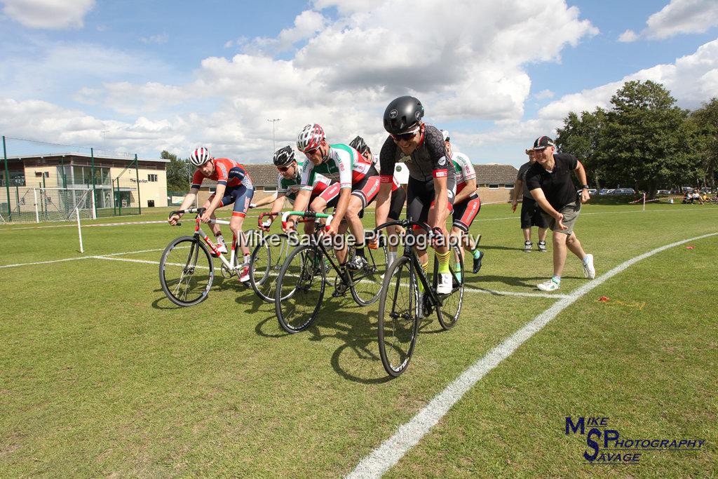 20170806-0686.jpg - Medway Velo Grass Track Event 06-Aug-2017.