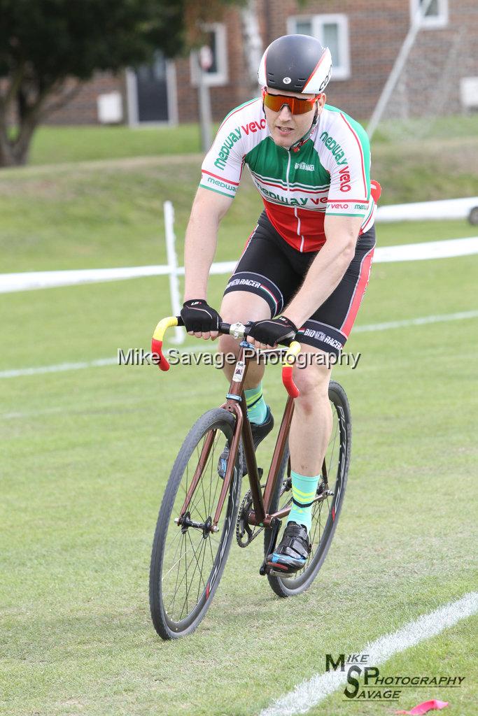 20170806-0754.jpg - Medway Velo Grass Track Event 06-Aug-2017.