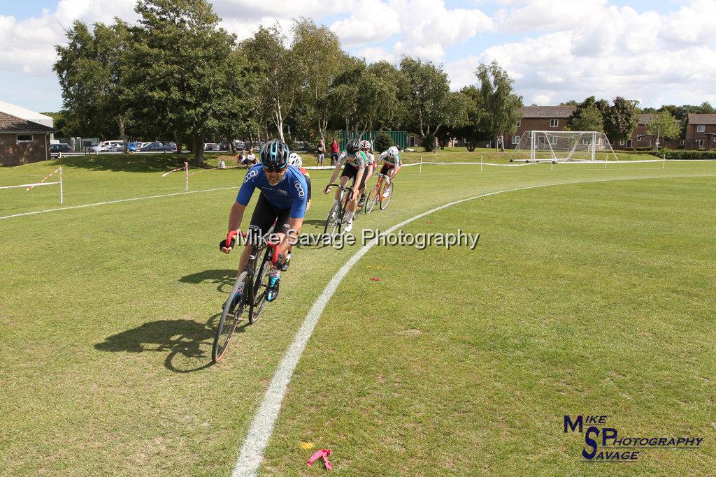20170806-0781.jpg - Medway Velo Grass Track Event 06-Aug-2017.