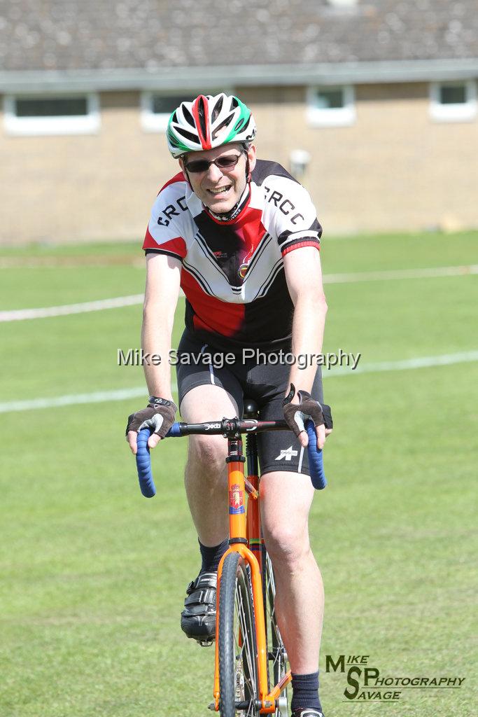 20170806-0808.jpg - Medway Velo Grass Track Event 06-Aug-2017.