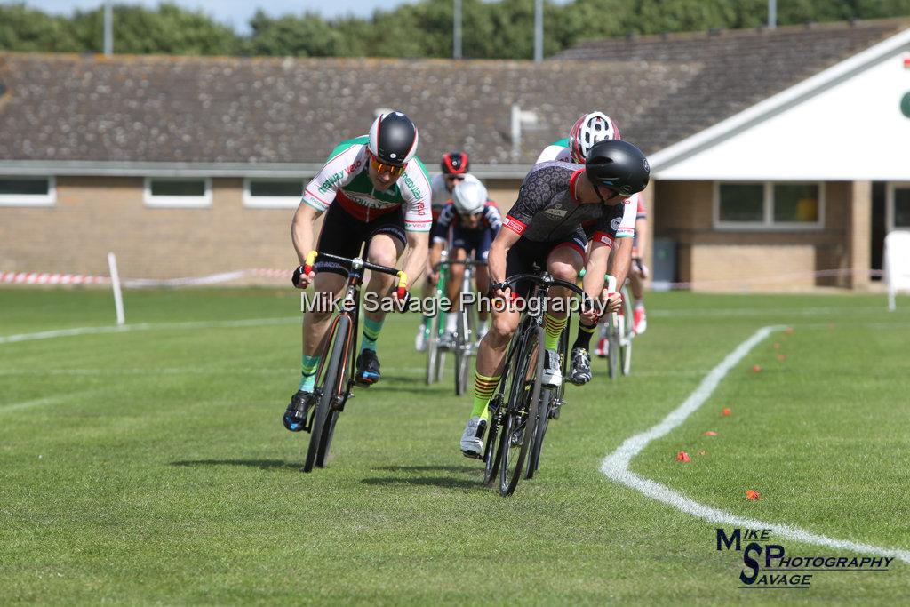 20170806-1160.jpg - Medway Velo Grass Track Event 06-Aug-2017.