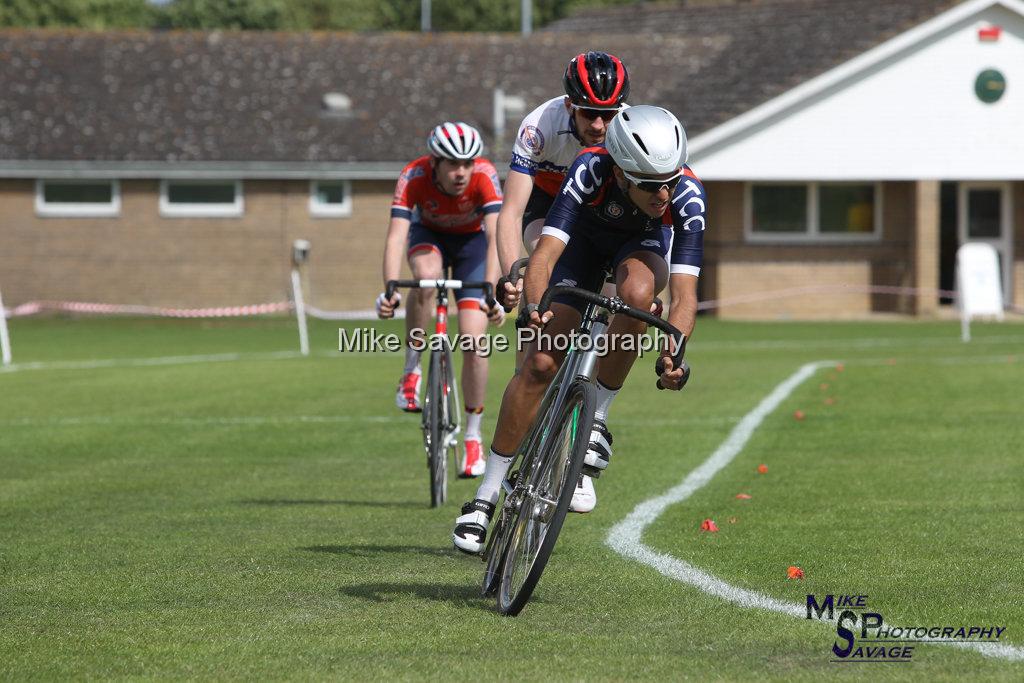 20170806-1165.jpg - Medway Velo Grass Track Event 06-Aug-2017.