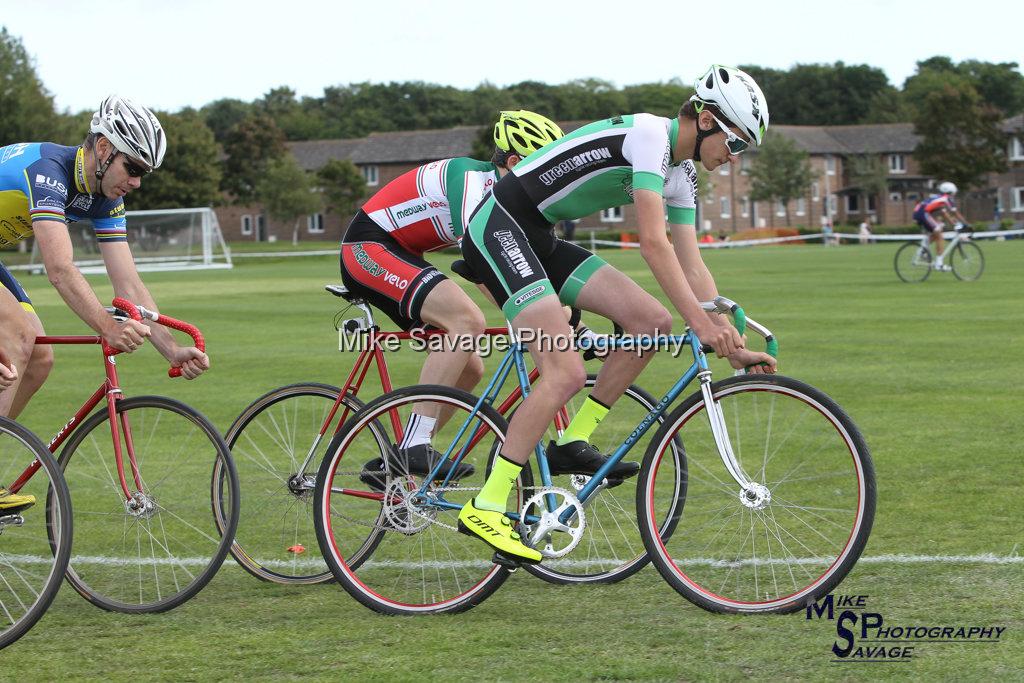 20170806-1196.jpg - Medway Velo Grass Track Event 06-Aug-2017.