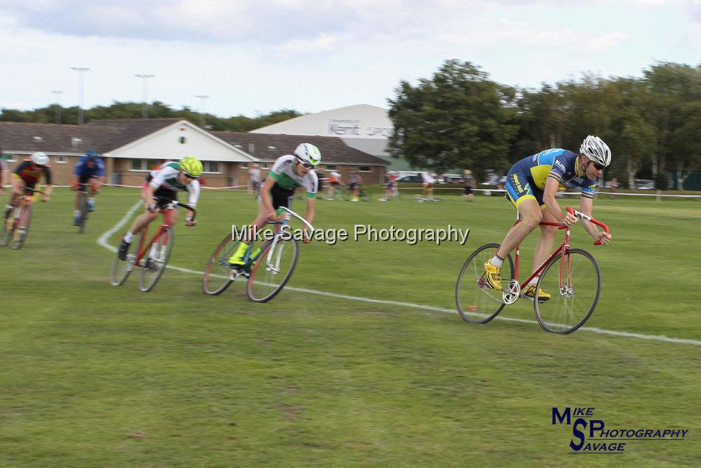 20170806-1230.jpg - Medway Velo Grass Track Event 06-Aug-2017.