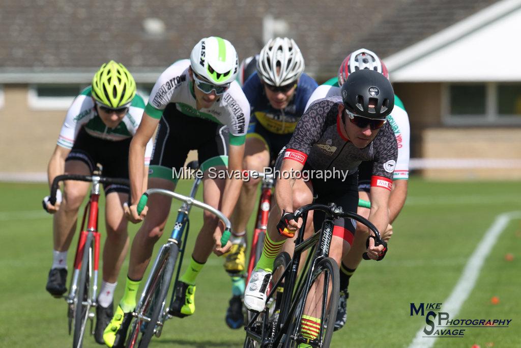 20170806-1511.jpg - Medway Velo Grass Track Event 06-Aug-2017.