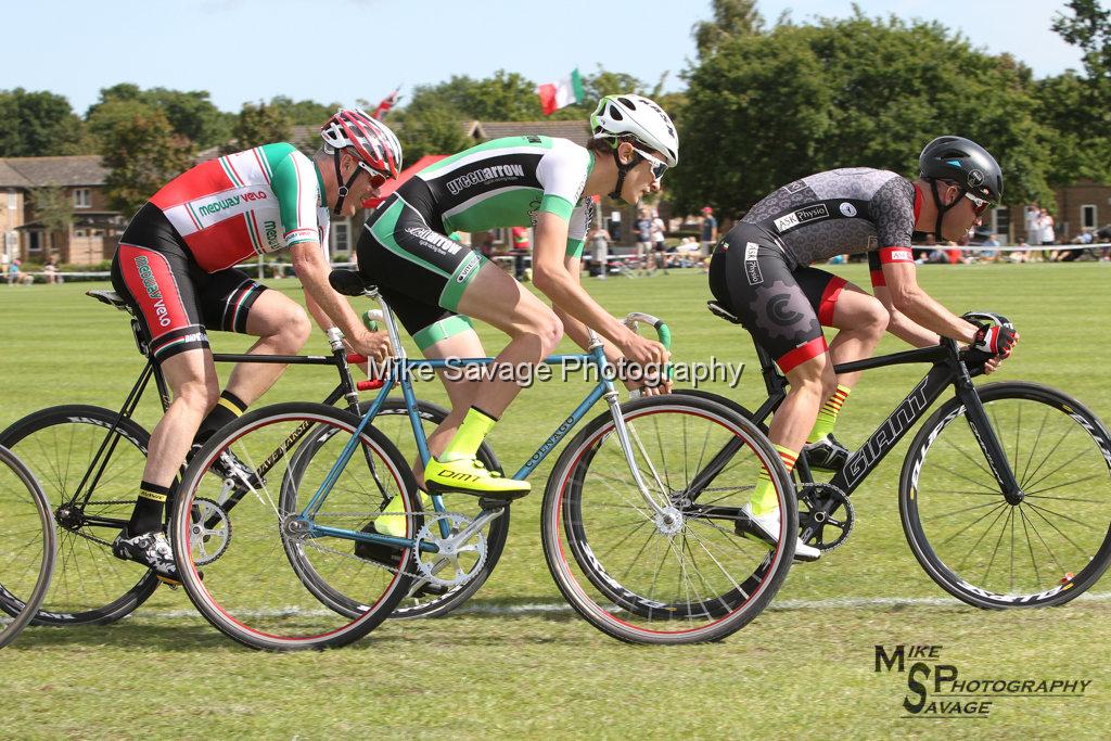 20170806-1535.jpg - Medway Velo Grass Track Event 06-Aug-2017.
