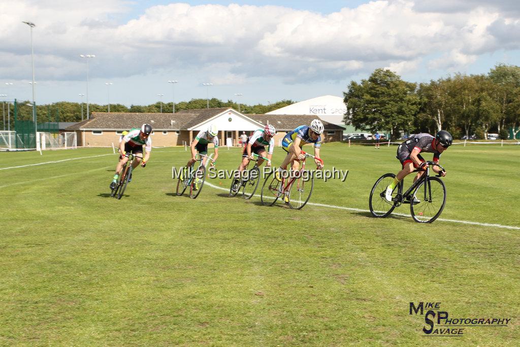 20170806-1544.jpg - Medway Velo Grass Track Event 06-Aug-2017.