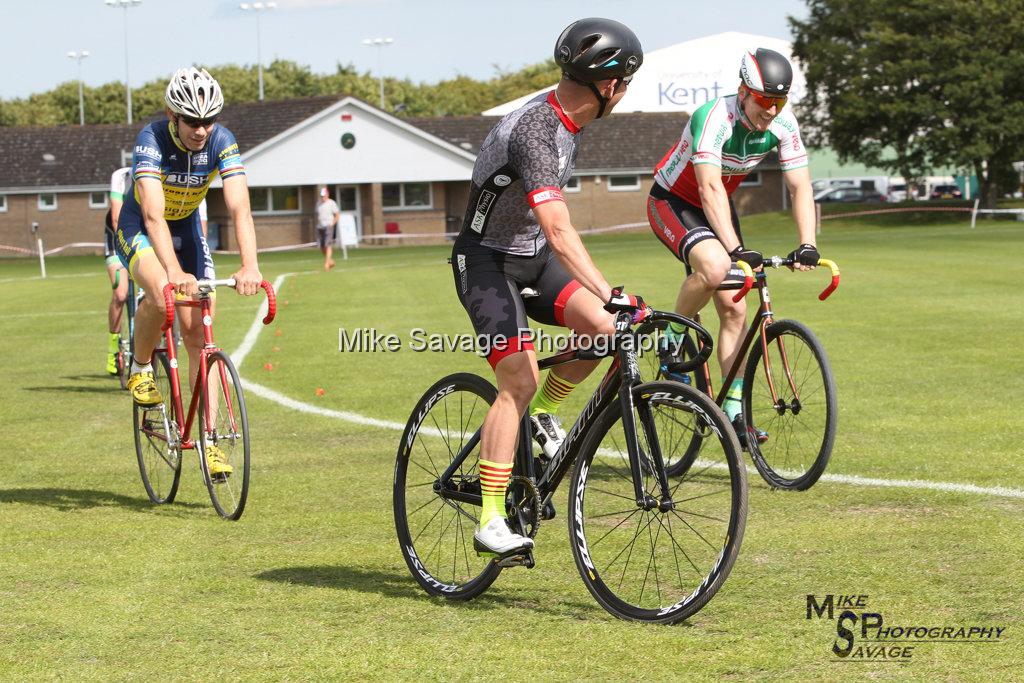 20170806-1559.jpg - Medway Velo Grass Track Event 06-Aug-2017.