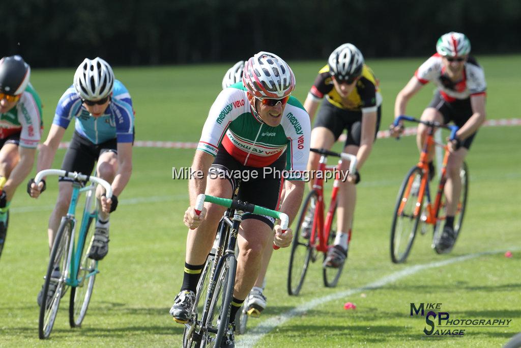20170806-1587.jpg - Medway Velo Grass Track Event 06-Aug-2017.