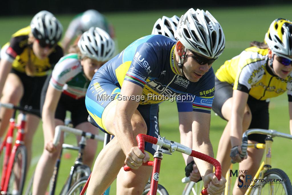 20170806-1591.jpg - Medway Velo Grass Track Event 06-Aug-2017.