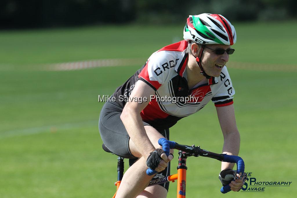 20170806-1593.jpg - Medway Velo Grass Track Event 06-Aug-2017.