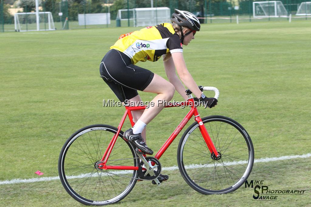 20170806-1637.jpg - Medway Velo Grass Track Event 06-Aug-2017.