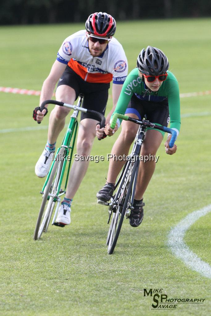 20170806-1645.jpg - Medway Velo Grass Track Event 06-Aug-2017.