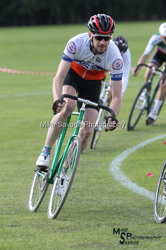 20170806-1646.jpg - Medway Velo Grass Track Event 06-Aug-2017.