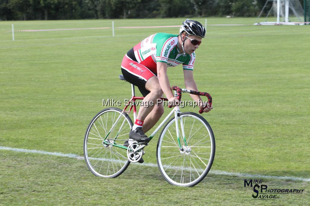 20170806-1694.jpg - Medway Velo Grass Track Event 06-Aug-2017.