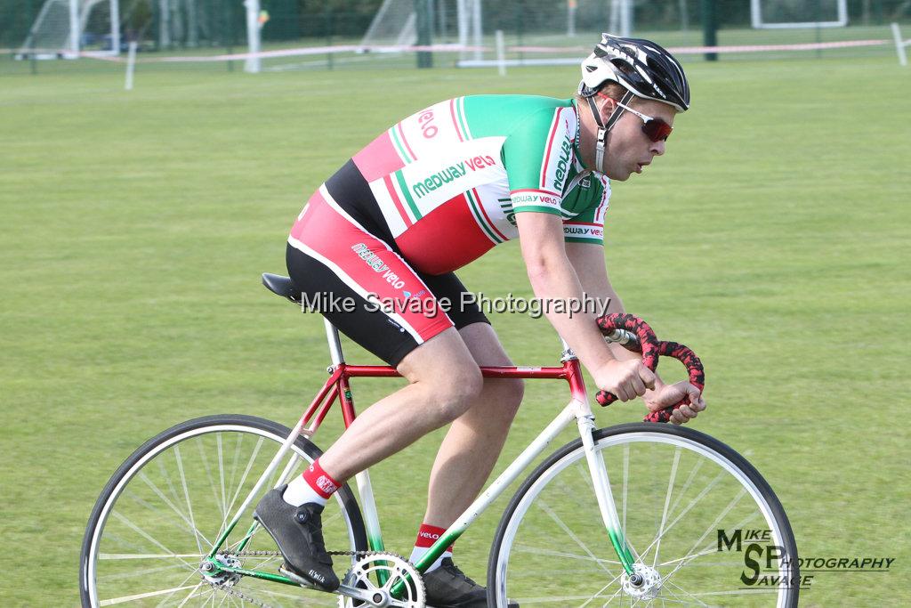 20170806-1698.jpg - Medway Velo Grass Track Event 06-Aug-2017.