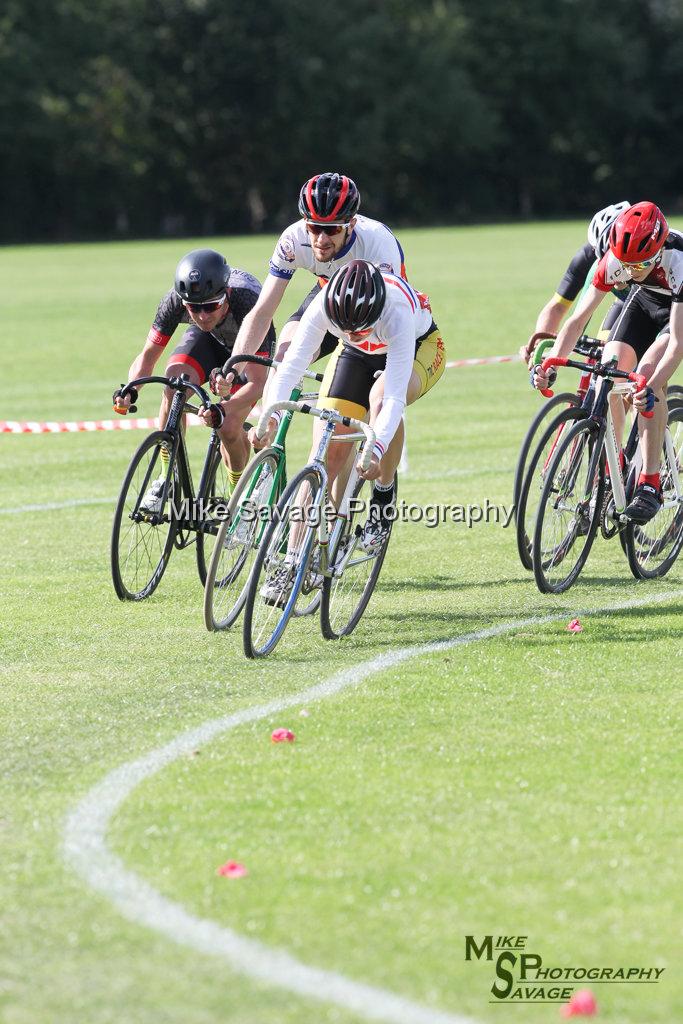 20170806-1815.jpg - Medway Velo Grass Track Event 06-Aug-2017.