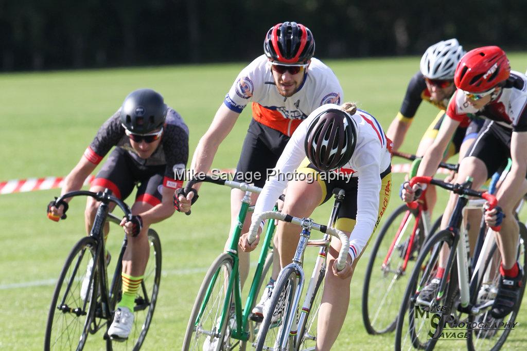 20170806-1818.jpg - Medway Velo Grass Track Event 06-Aug-2017.