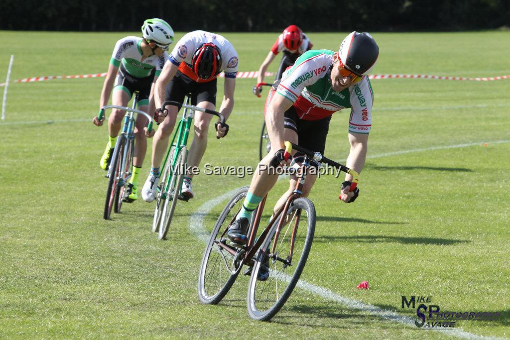 20170806-1842.jpg - Medway Velo Grass Track Event 06-Aug-2017.