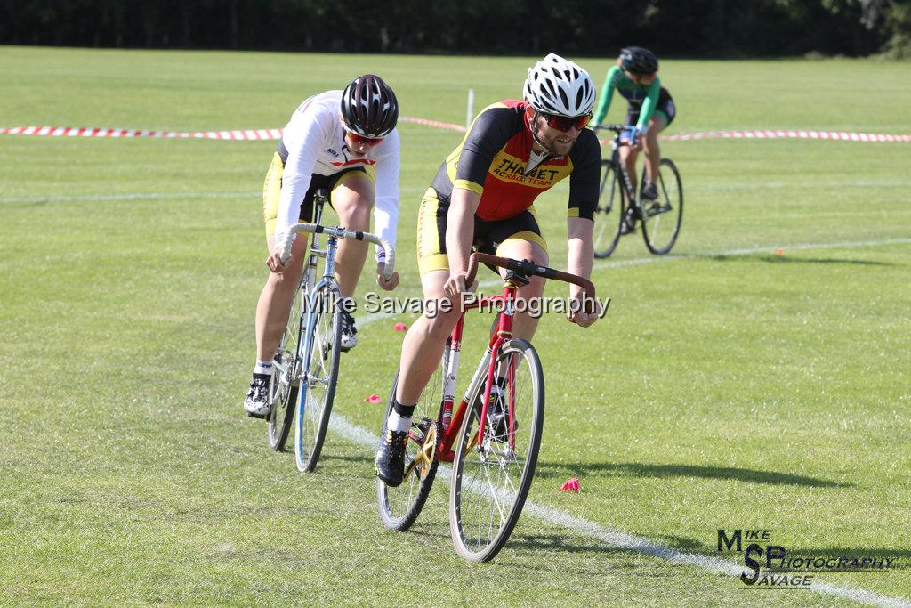 20170806-1853.jpg - Medway Velo Grass Track Event 06-Aug-2017.