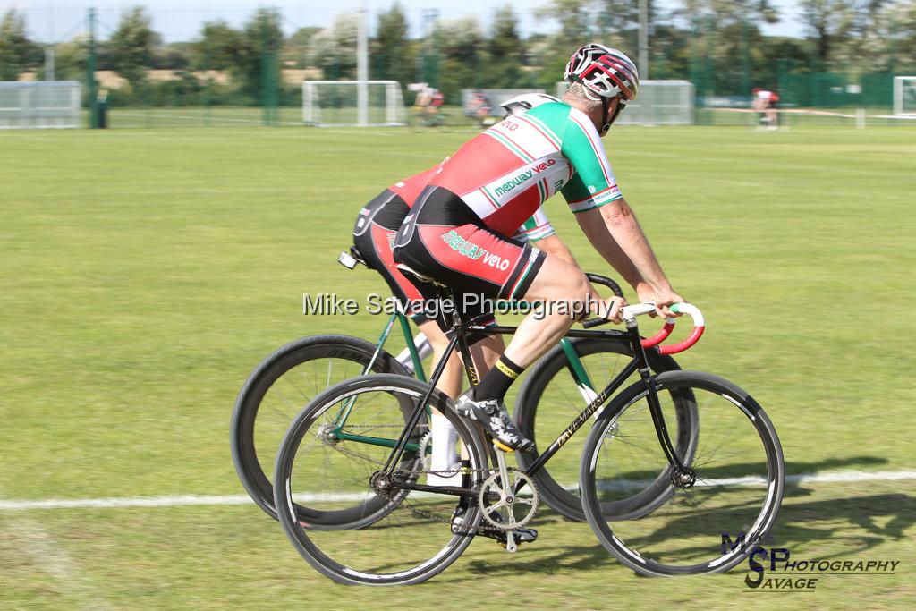 20170806-1873.jpg - Medway Velo Grass Track Event 06-Aug-2017.