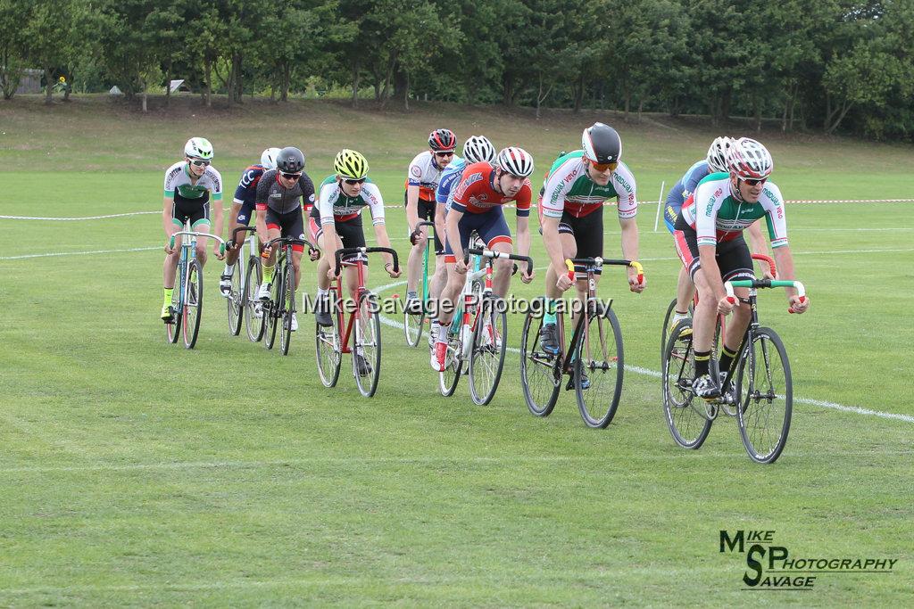 20170806-0256.jpg - Medway Velo Grass Track Event 06-Aug-2017.