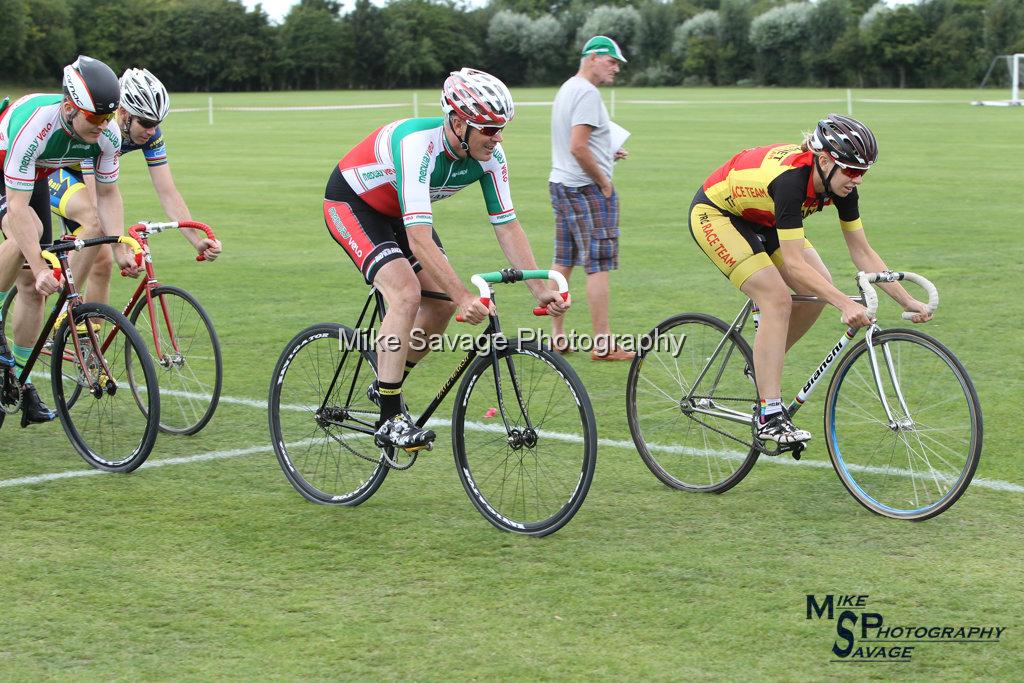 20170806-0257.jpg - Medway Velo Grass Track Event 06-Aug-2017.