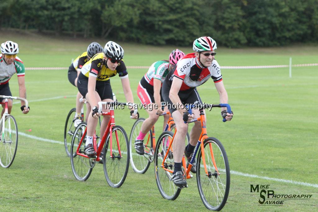 20170806-0274.jpg - Medway Velo Grass Track Event 06-Aug-2017.