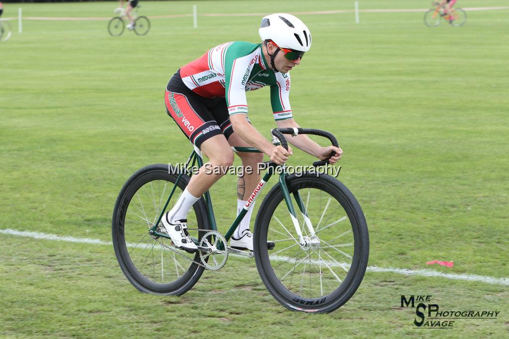 20170806-0301.jpg - Medway Velo Grass Track Event 06-Aug-2017.