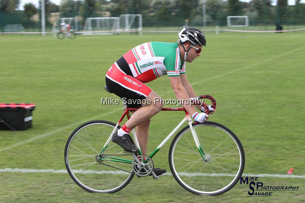 20170806-0410.jpg - Medway Velo Grass Track Event 06-Aug-2017.