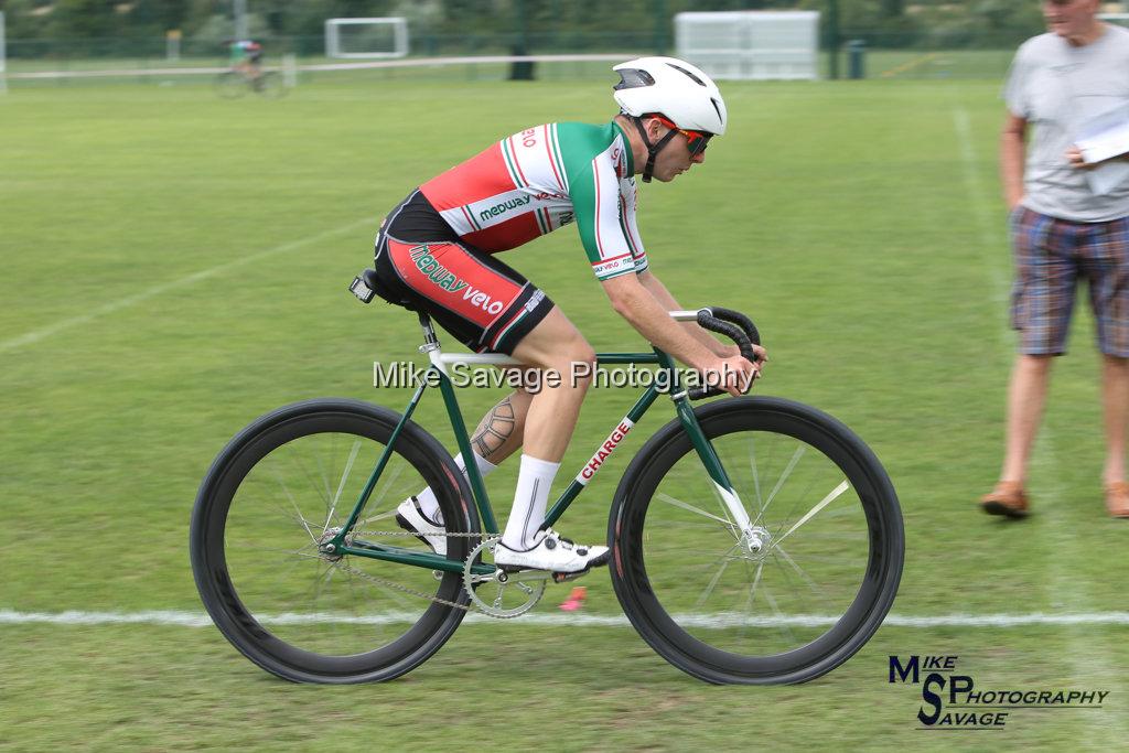 20170806-0472.jpg - Medway Velo Grass Track Event 06-Aug-2017.