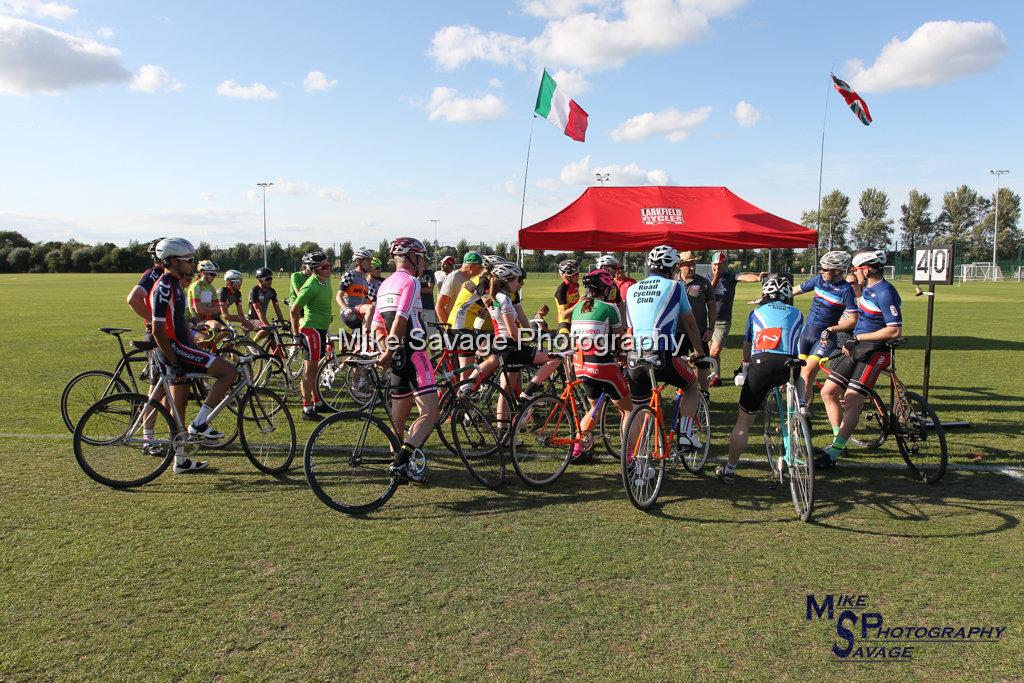 20170806-2976.jpg - Medway Velo Grass Track Event 06-Aug-2017.