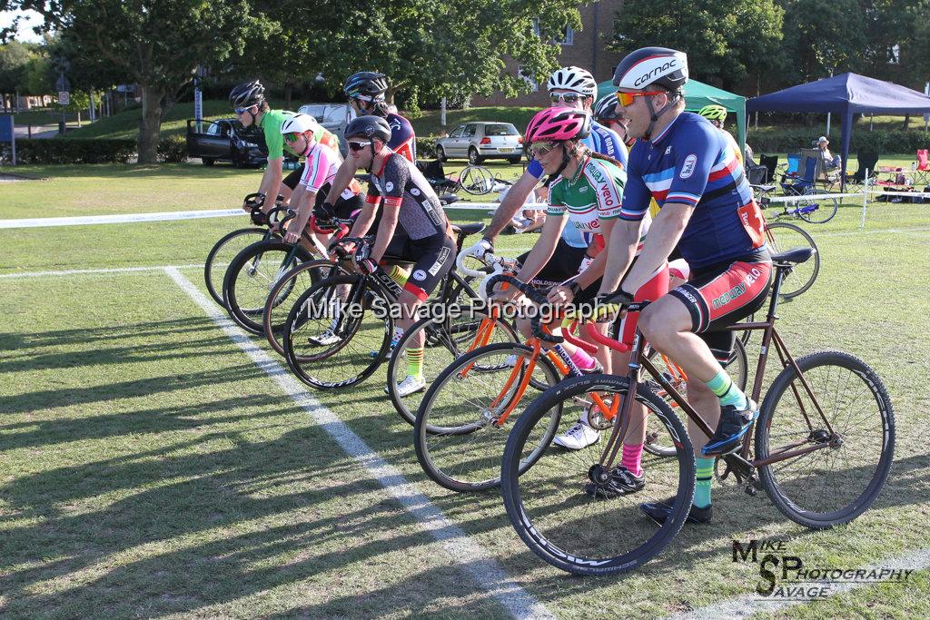 20170806-2985.jpg - Medway Velo Grass Track Event 06-Aug-2017.