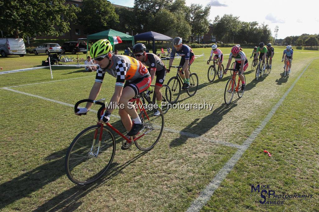 20170806-2993.jpg - Medway Velo Grass Track Event 06-Aug-2017.