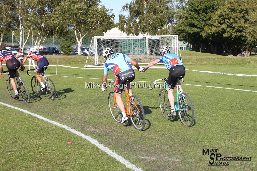 20170806-3028.jpg - Medway Velo Grass Track Event 06-Aug-2017.
