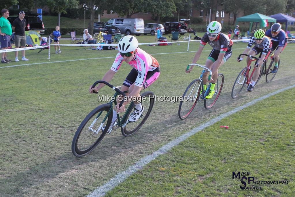 20170806-3033.jpg - Medway Velo Grass Track Event 06-Aug-2017.
