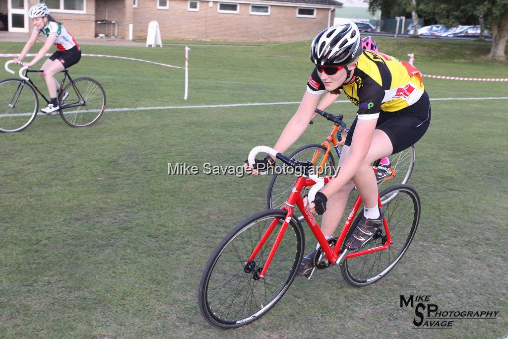 20170806-3048.jpg - Medway Velo Grass Track Event 06-Aug-2017.