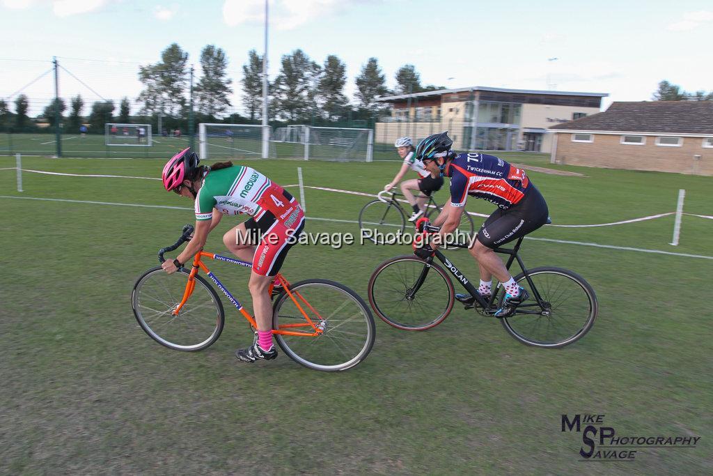 20170806-3157.jpg - Medway Velo Grass Track Event 06-Aug-2017.