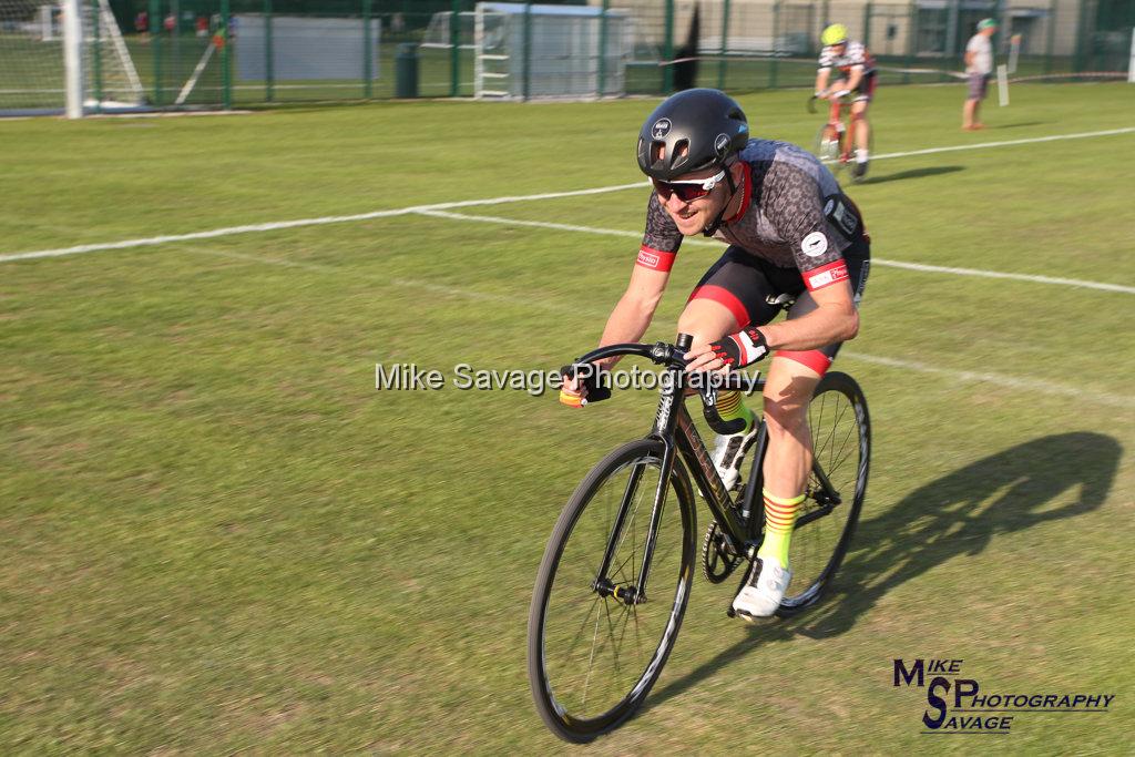 20170806-3169.jpg - Medway Velo Grass Track Event 06-Aug-2017.