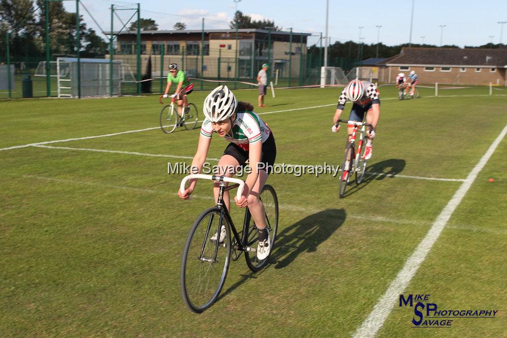 20170806-3173.jpg - Medway Velo Grass Track Event 06-Aug-2017.