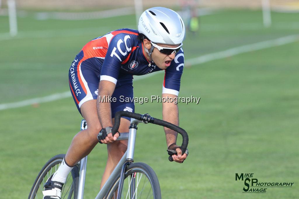 20170806-3216.jpg - Medway Velo Grass Track Event 06-Aug-2017.