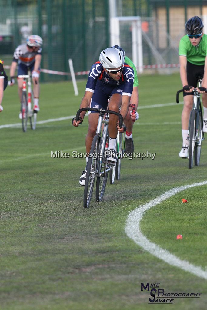 20170806-3275.jpg - Medway Velo Grass Track Event 06-Aug-2017.