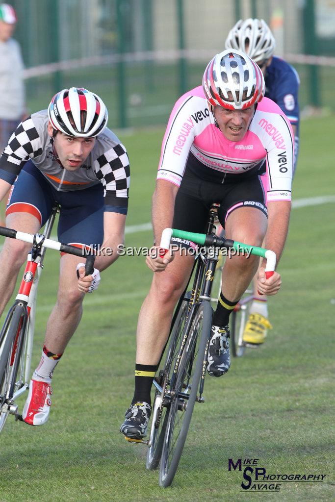 20170806-3314.jpg - Medway Velo Grass Track Event 06-Aug-2017.